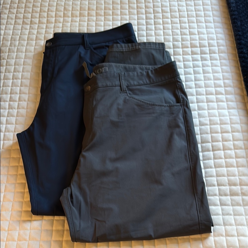 Men's Gray and Blue Vuori pants in like new condition. Size 38